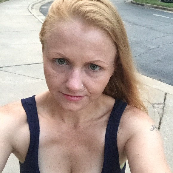 Meet the Posher Other - Meet your Posher, Jennifer